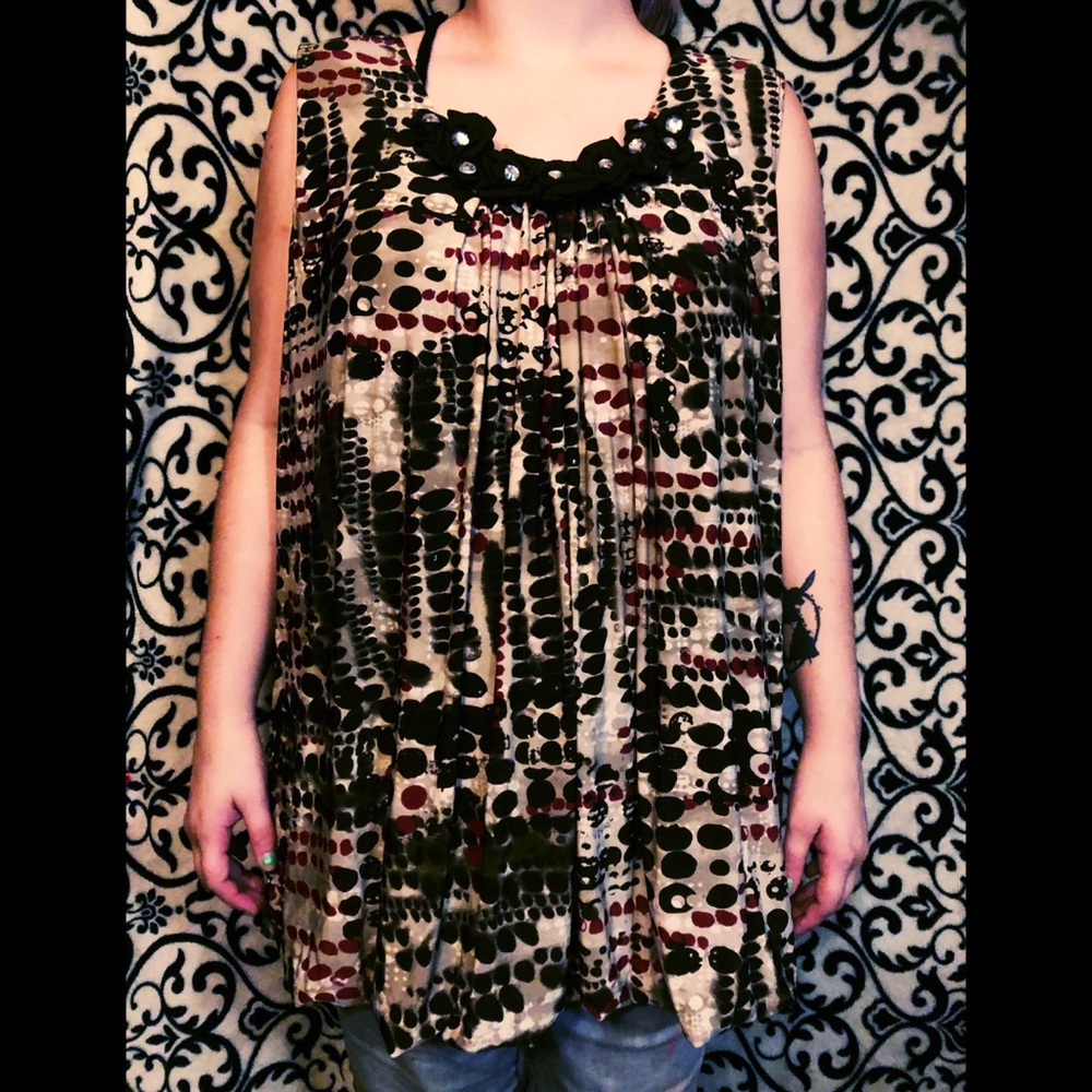 Flowy woman’s top